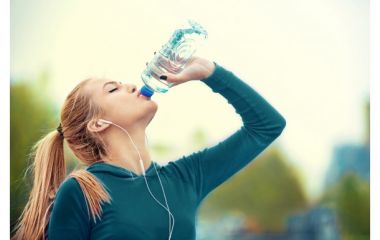 Вода во время тренировок: пить или не пить? Вода во время тренировок: пить или не пить?